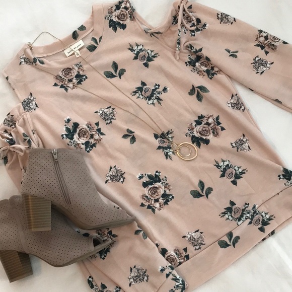 Belle Du Jour Tops - NWOT open shoulder long sleeve top